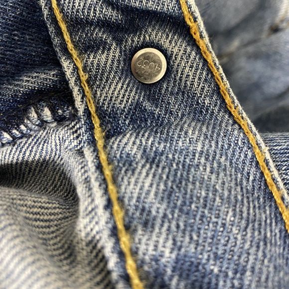 Levi's Strauss Co 550 Mens Jeans Blue 34x29 Relaxed Fit Faded Distressed Denim - Picture 14 of 16